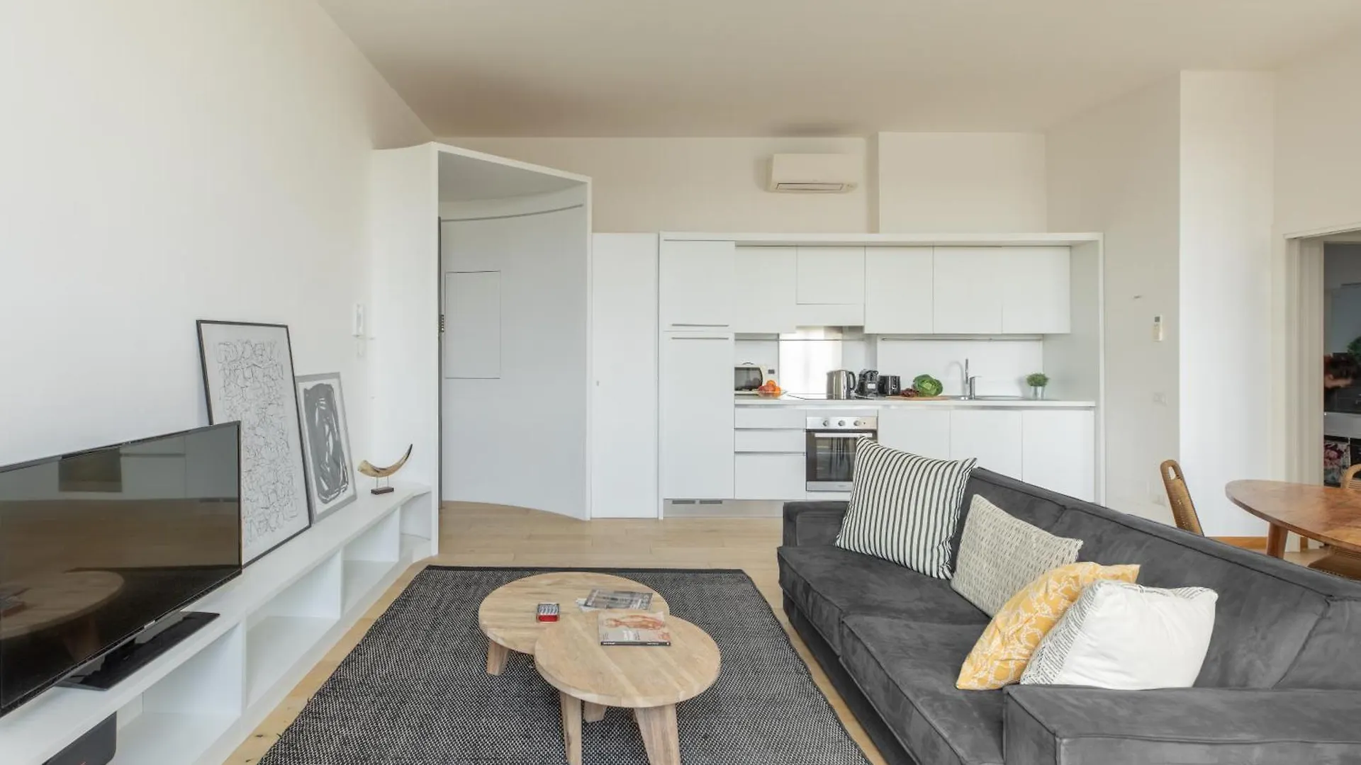 Iflat Contemporary Elegant Skyline In Rome Apartment 0*,  Italy